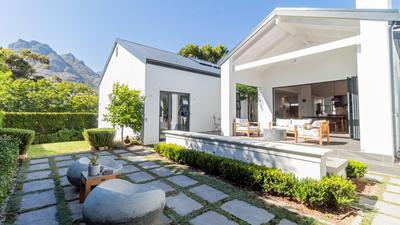 House For Sale in Valley Area, Hout Bay