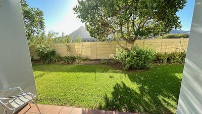 Apartment / Flat For Sale in Beach Estate, Hout Bay