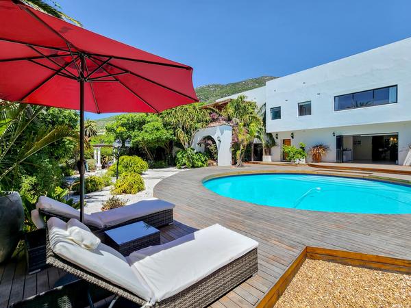 Property For Sale in Helgarda Estate, Hout Bay